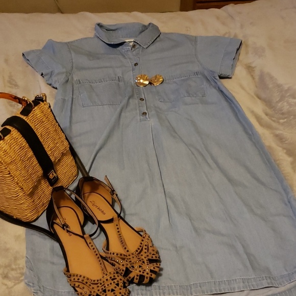 Dress - Picture 2 of 3